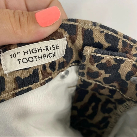 J. Crew 10" High Rise Toothpick Jeans Leopard Print Size 25 - Picture 7 of 10